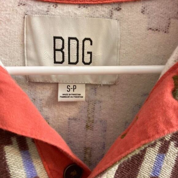 BDG Small Collared Long Sleeve Tee - Picture 3 of 3